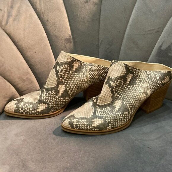 Dolce Vita snake print mules with 3 inch heel - Picture 1 of 5